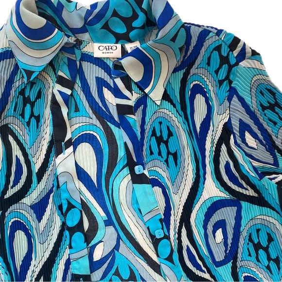 SOLD- paisley balloon sleeve groovy button up - Picture 5 of 9